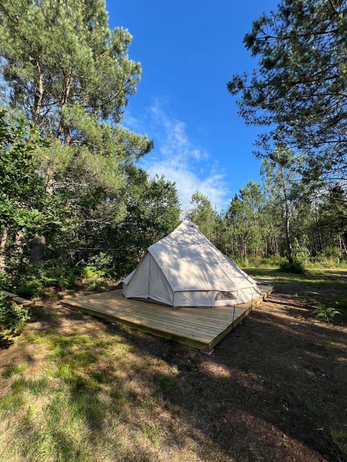 Camping La Kahute - Tente Lodge Au Coeur De La Foret Carcans Exterior foto